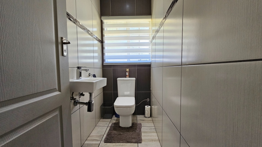 3 Bedroom Property for Sale in Vaalpark Free State